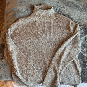 JH Collectibles Heathered Gray Turtleneck Sweater